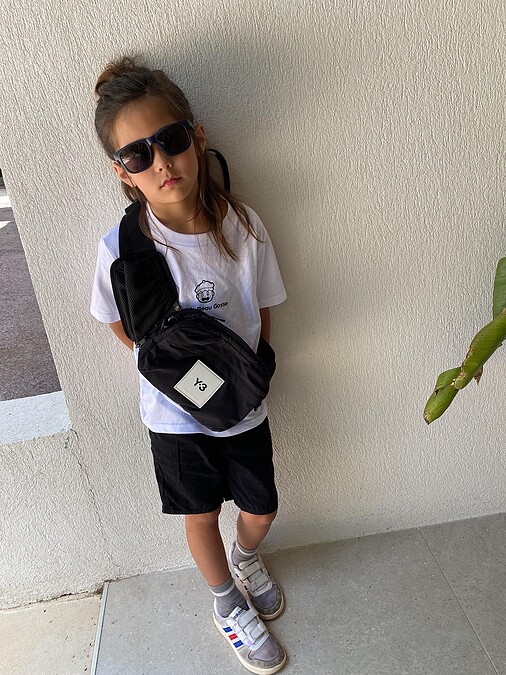 ▲▼阿弟留了一頭長髮，亞歷和亞歷媽覺得要尊重他的喜好。（圖／亞歷媽）