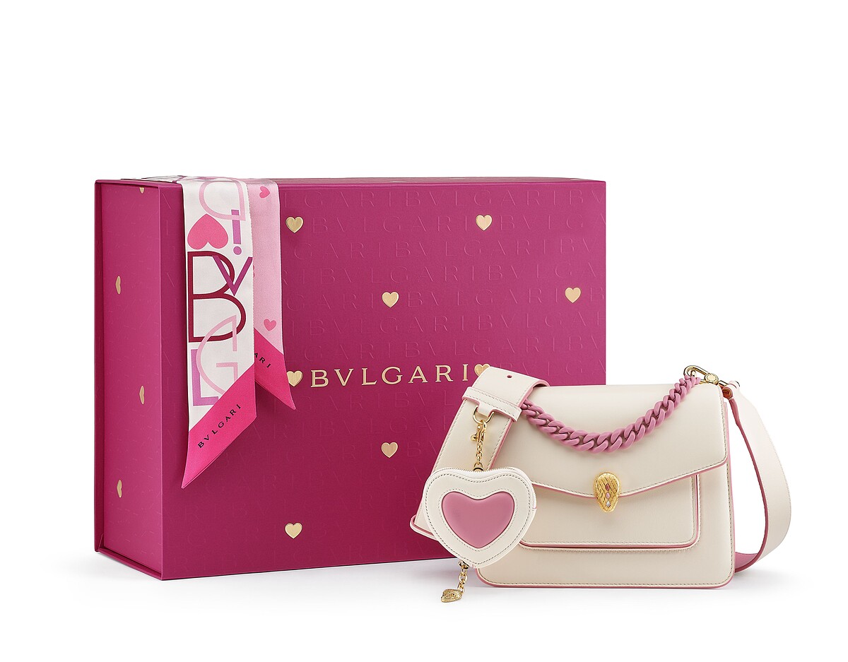 BVLGARI 手提側背包，價格店洽。