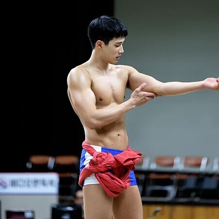  安普賢 精壯身材成《My Name》期待要素之一