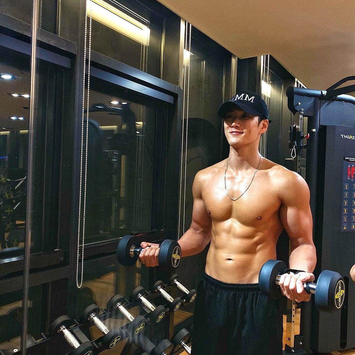  安普賢 精壯身材成《My Name》期待要素之一