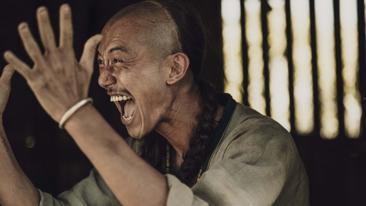 《斯卡羅》吳慷仁演出卑微求生的社寮頭人「水仔」，命運游走在外人跟斯卡羅之間