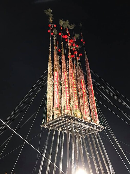 ▲搶孤是十分熱鬧的民俗活動。(圖 / 翻攝自頭城搶孤Facebook粉絲專頁)