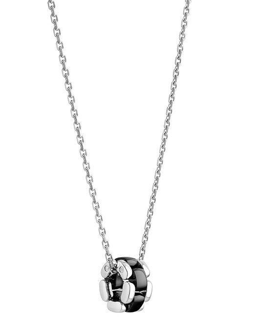 Chanel Ultra 系列項鍊，白金鑲嵌黑色陶瓷，售價NT$124,000