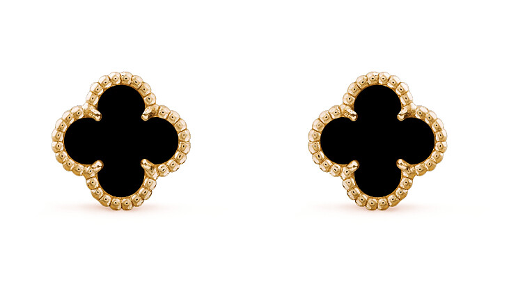 VCA Sweet Alhambra系列耳環，黃金鑲嵌縞瑪瑙，售價NT$70,000