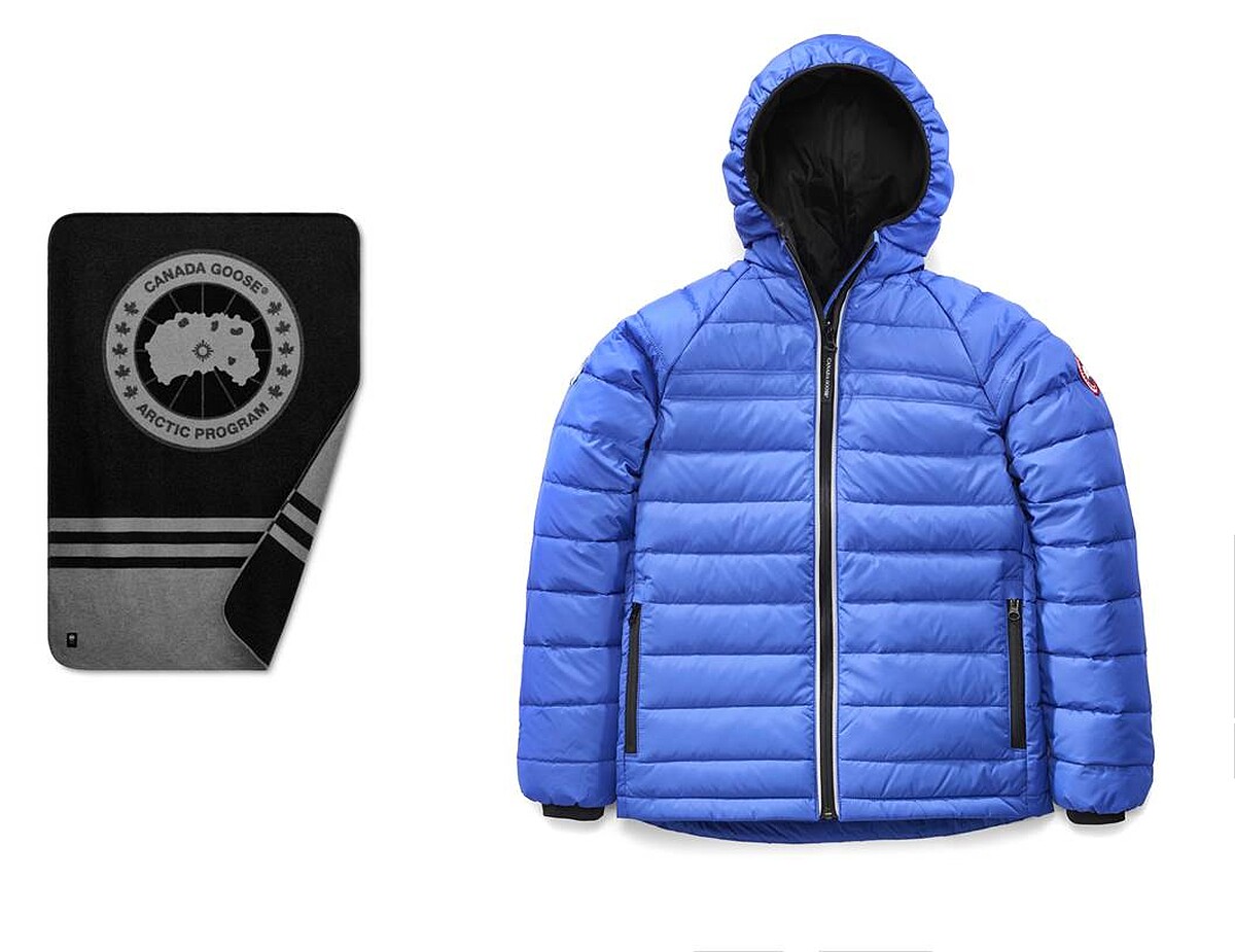 Heavyweight Blanket北境風情純羊毛披毯(Iron Grey)，NT19,800、Youth Sherwood Hoody輕羽絨連帽夾克(青少年款)PBI Blue，NT15,800。