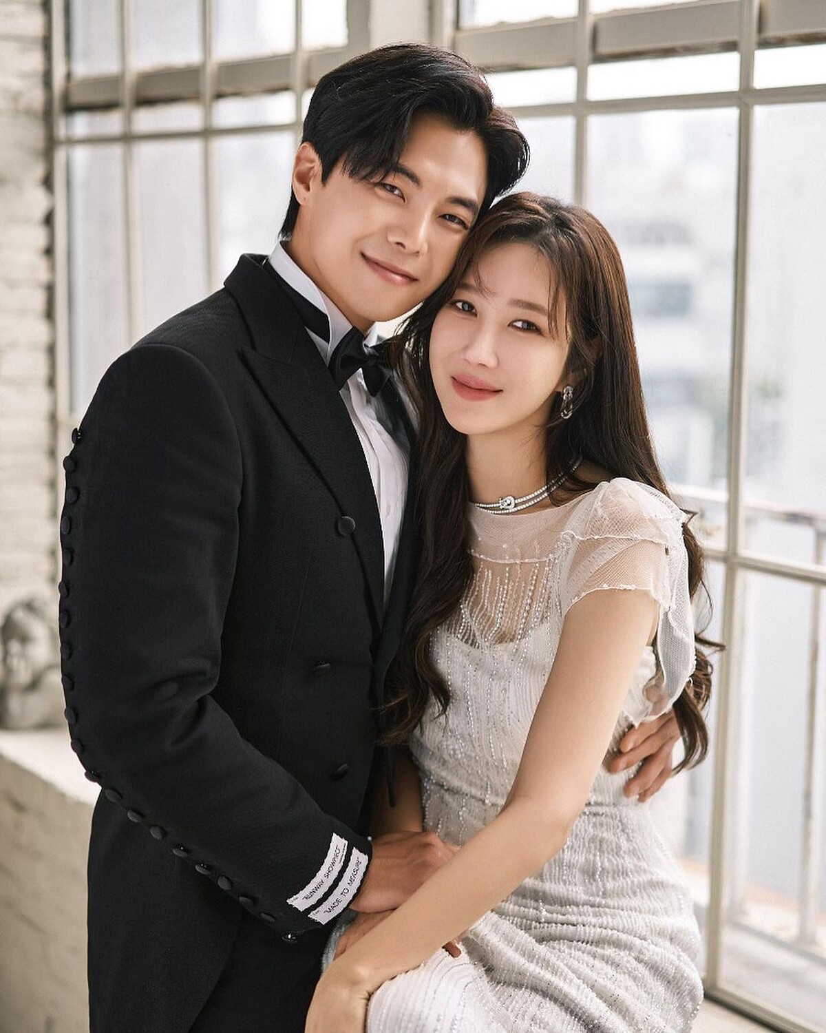 《上流戰爭3》秀蓮、羅根 絕美婚紗照釋出！