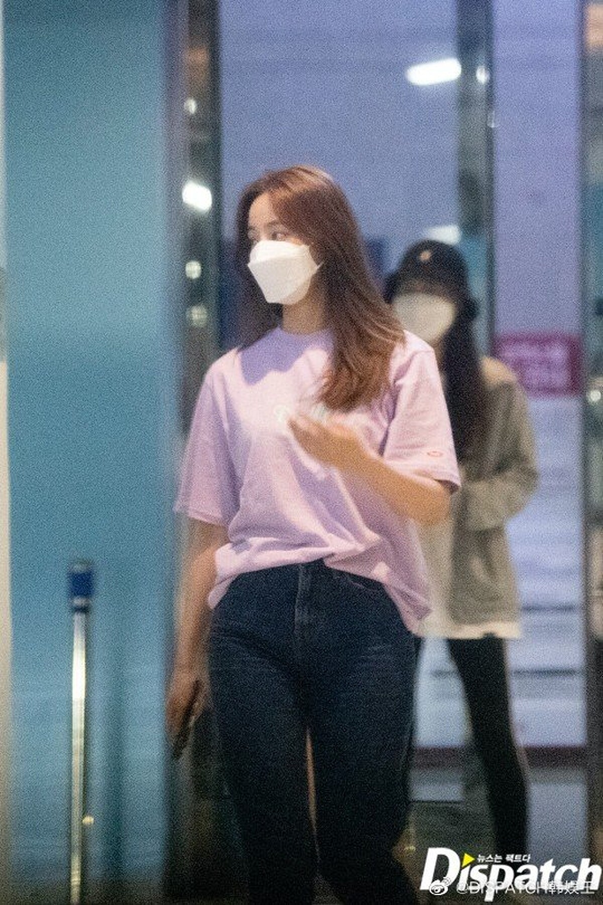 李敏鎬與MOMOLAND妍雨爆熱戀中