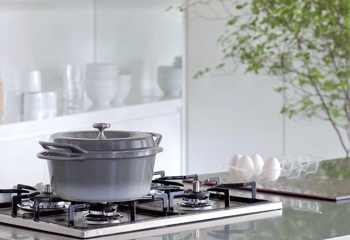 日本頂級鑄鐵鍋品牌 Vermicular，以極致的氣密與導熱性的特性最為人知。