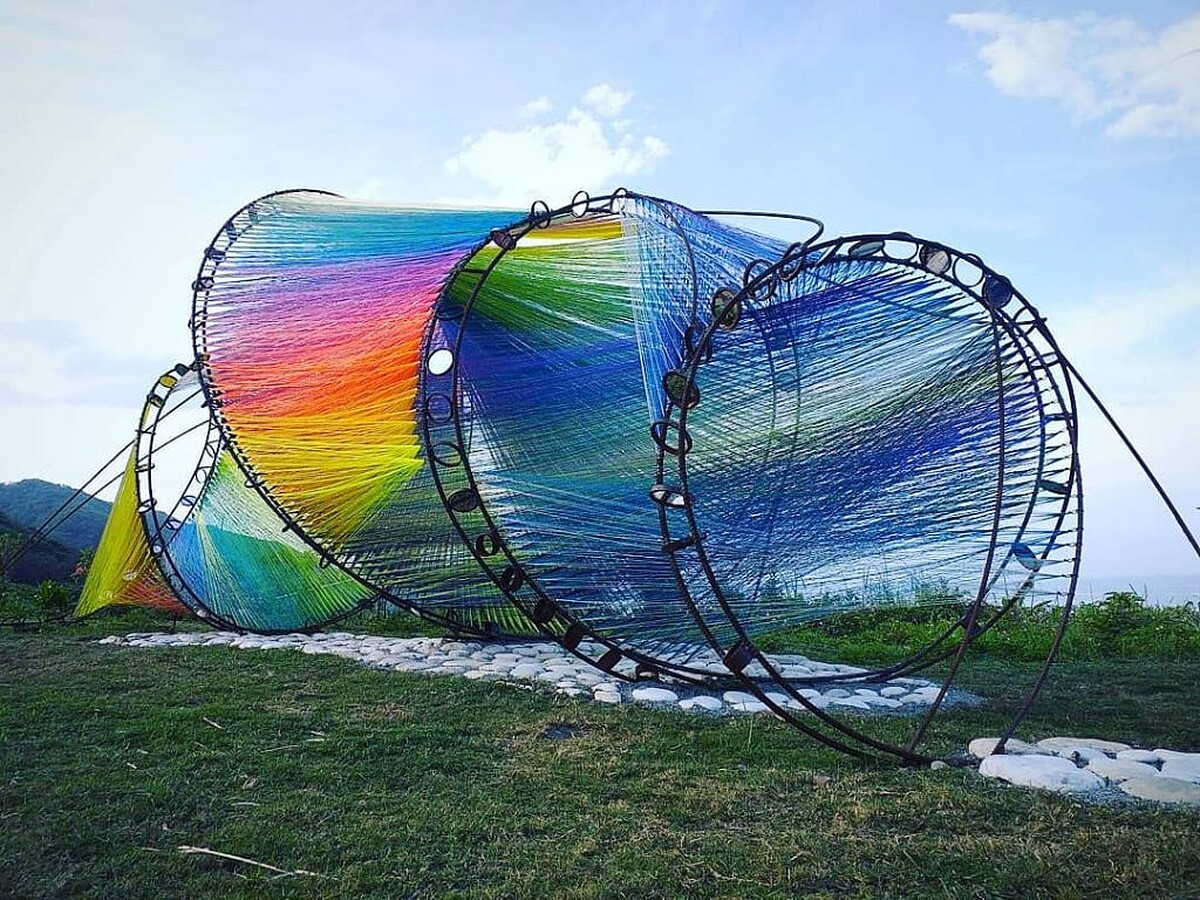 東海岸大地藝術季 林淑鈴作品《山是凝結的浪.海是流動的光》