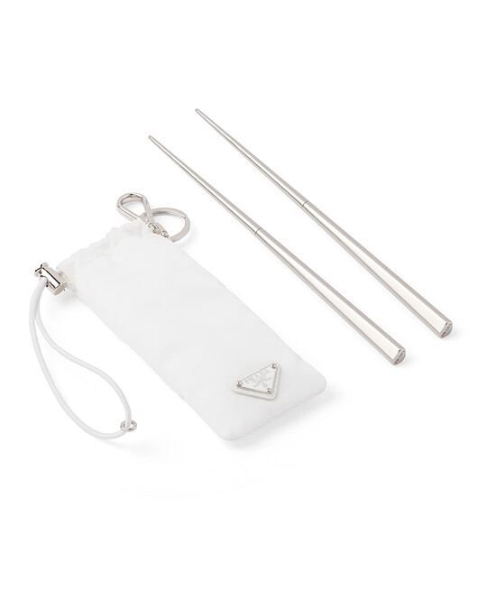 Prada攜帶式筷子組合，NT26,000