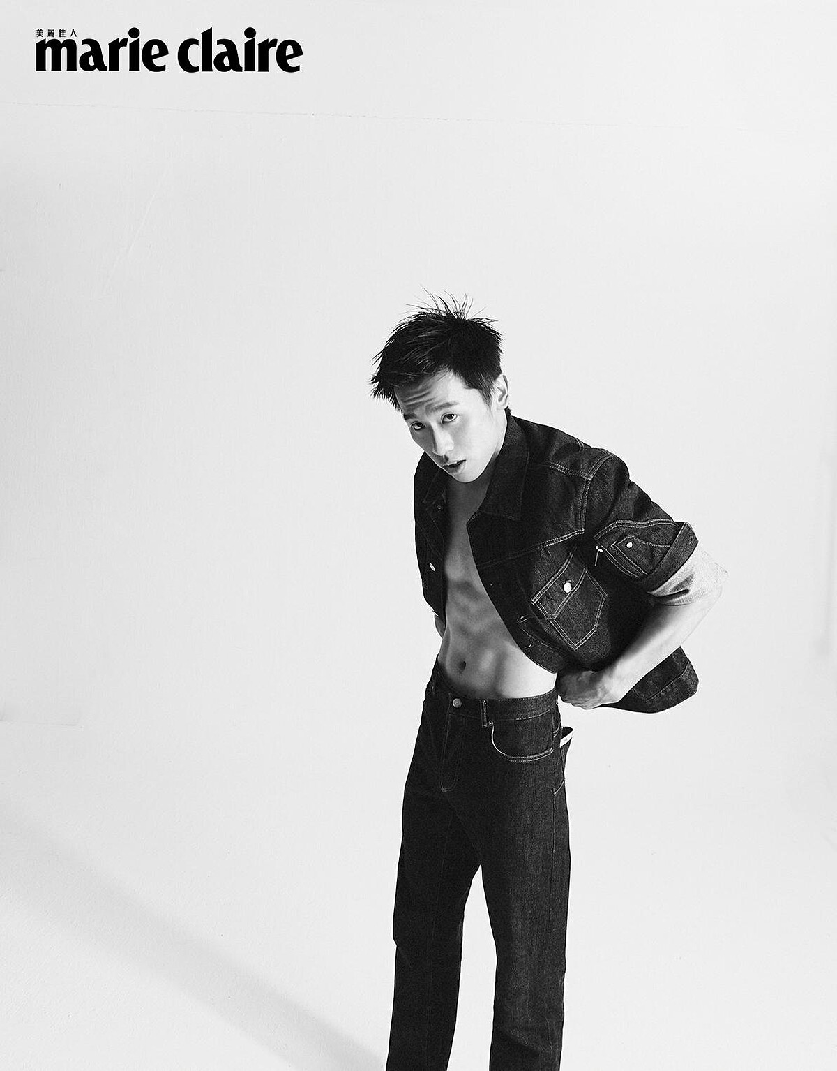 牛仔外套、牛仔褲，both by Dior。