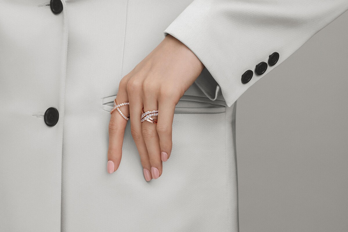 Lorelei Criss Cross玫瑰金鑽石戒指、Lorelei Cross Over玫瑰金鑽石戒指。 