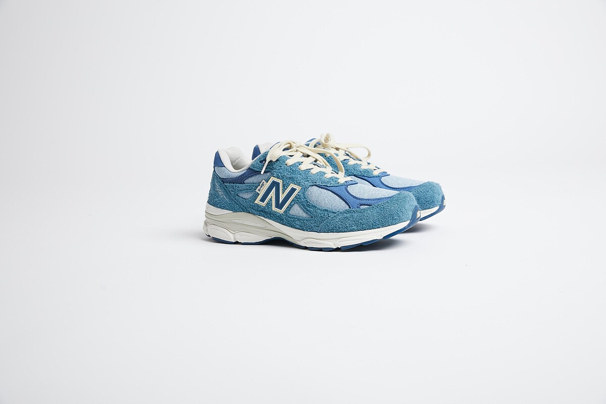 Levi&rsquo;s X NB 990v3聯名新款（潮流湖藍），售價NT$7,980