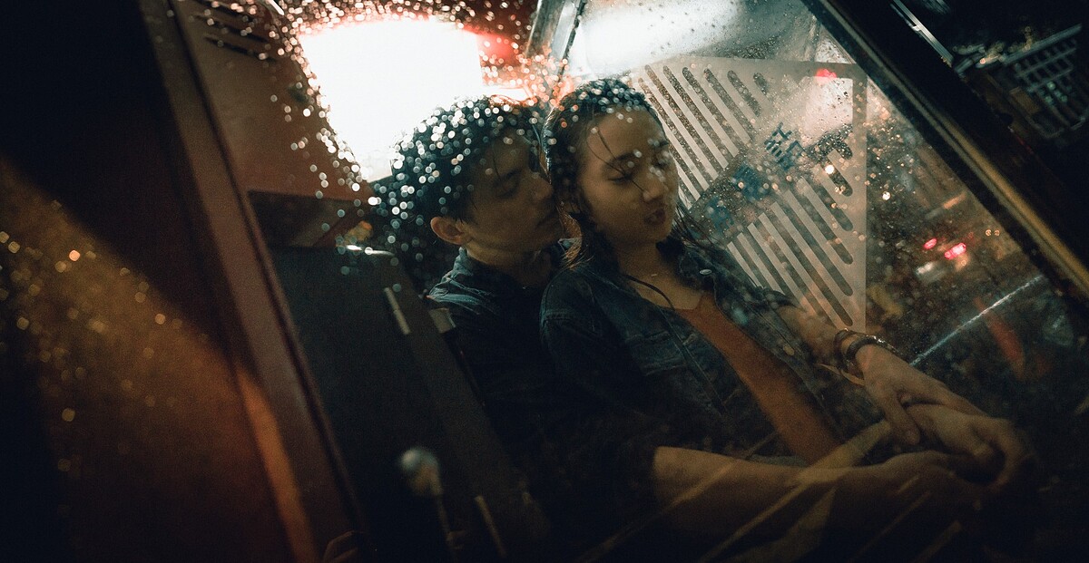 金馬獎最佳新導演的何蔚庭聯手胡至欣執導的新作《青春弒戀》