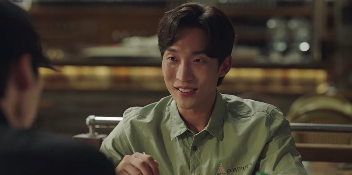 《海岸村恰恰恰》李相二飾演的池PD終於出場