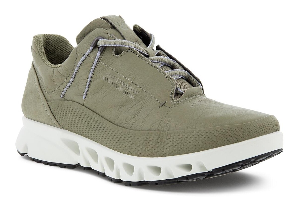 Ecco Multi-Vent防水運動鞋，售價NT$8,380