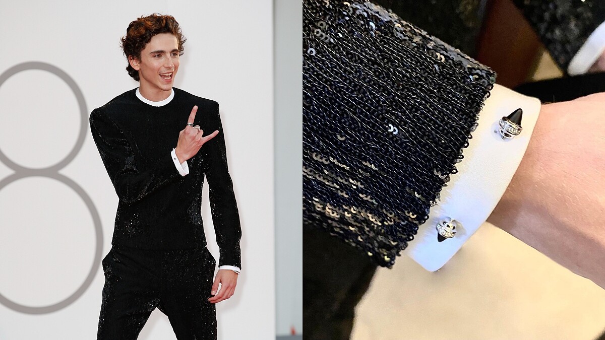 (右)Cartier古董系列胸針,2004年——白K金、鑽石、縞瑪瑙製作