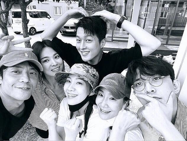 張基龍、宋慧喬《現正分手中》11月上檔!