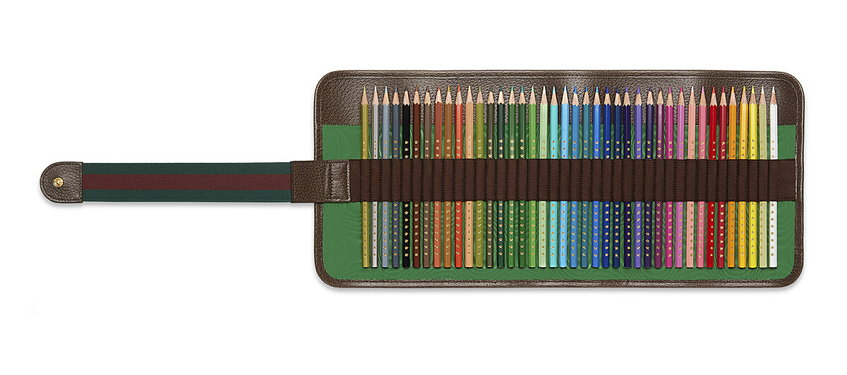 GG緹花40隻六邊形雪松木彩色鉛筆組，NT27,400。