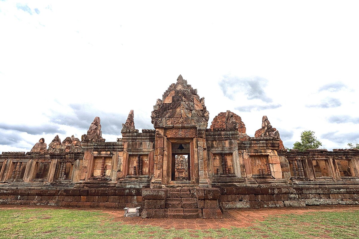 泰國東北武里南府「 Prasat Muang Tam」神廟
