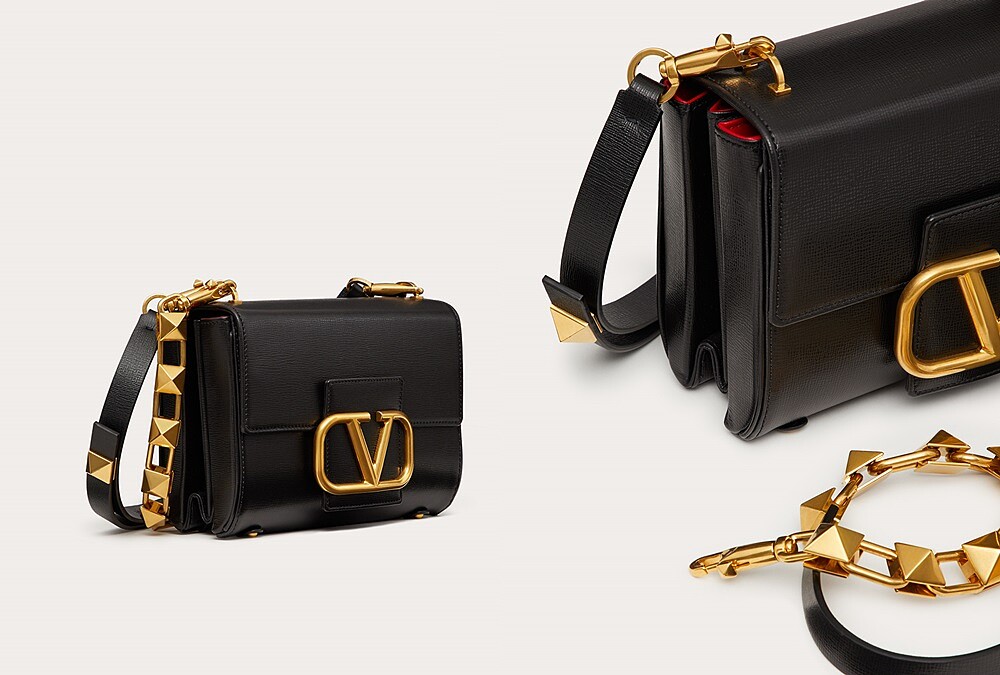 Valentino Garavani Stud Sign包，NT102,500