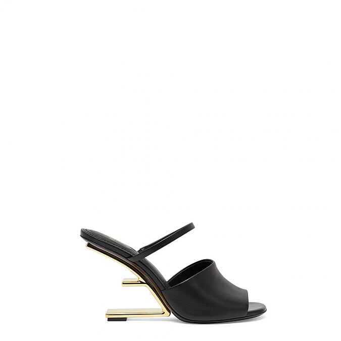 Fendi First高跟涼鞋，售價NT$45,000