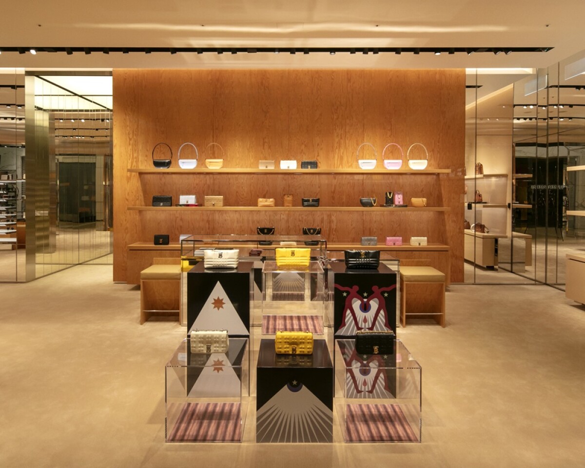 Burberry台中新光三越專賣店