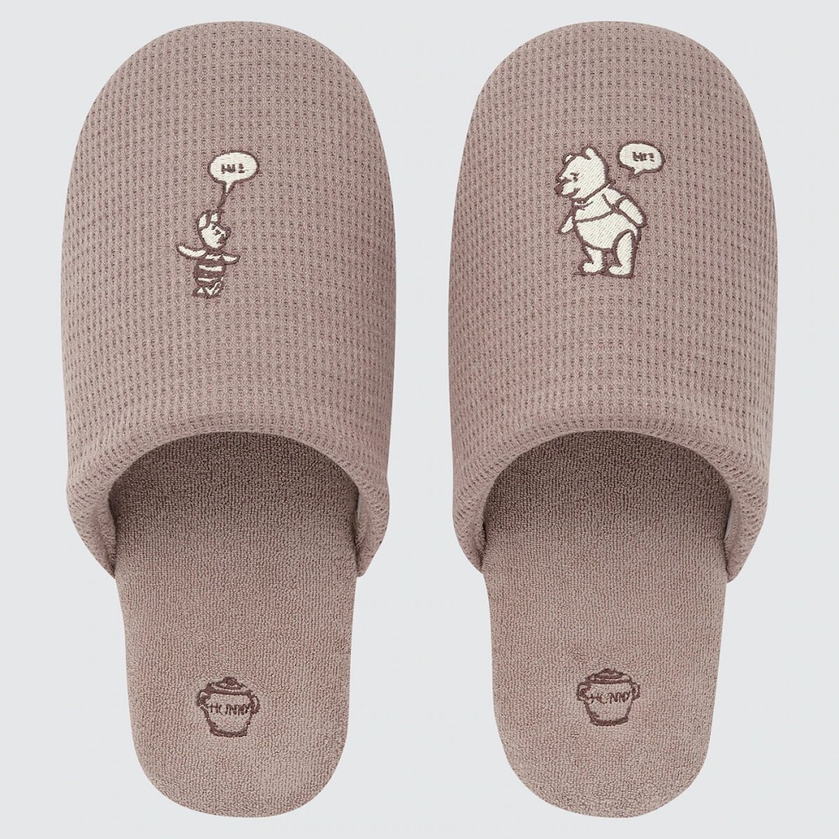 Winnie the Pooh家居拖鞋，售價NT$390