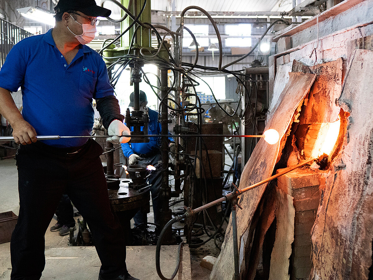 工法過程複雜需要仰賴師傅精細操作。