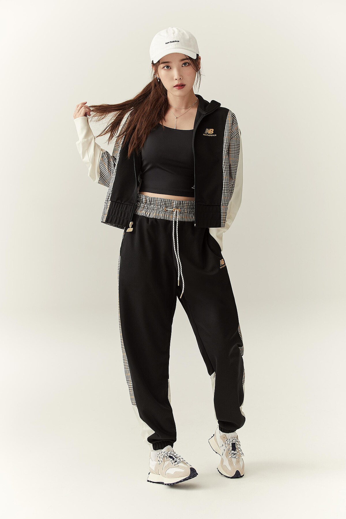 New Balance 327溫柔奶茶色，NT3,280