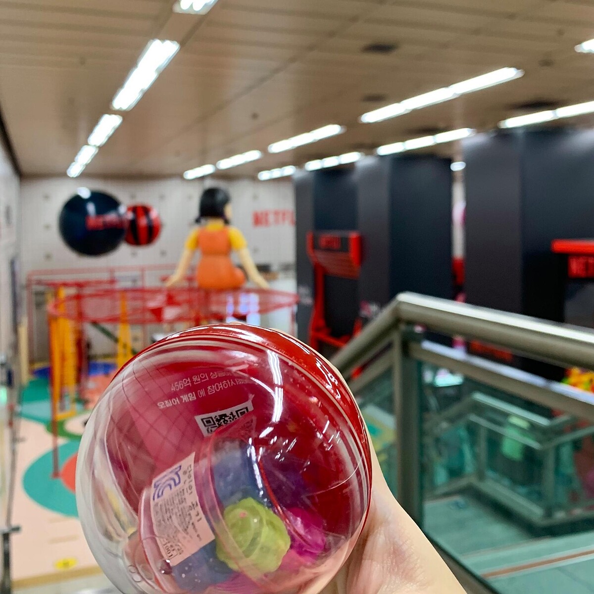 《魷魚遊戲》韓國梨泰院站打造沈浸式「遊戲現場」！