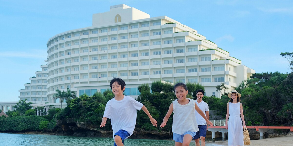 ANA全日空萬座海濱洲際酒店奢適的渡假氛圍，是不少台灣家庭親子出國旅行首選，照片轉載自IHG.com官網