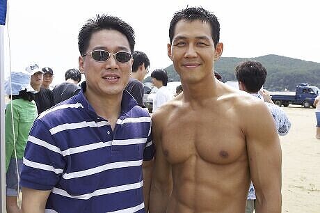 《魷魚遊戲》48歲百變戲王 李政宰 超迷人！