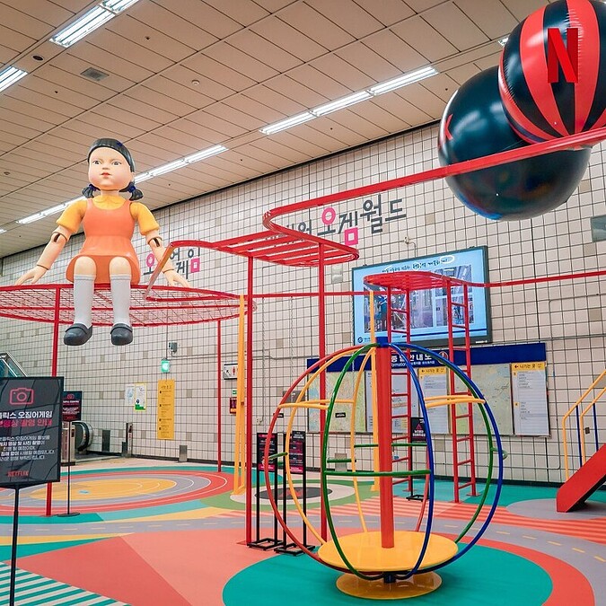 梨泰院站沉浸式「遊戲現場」因大型群聚提前撤除！