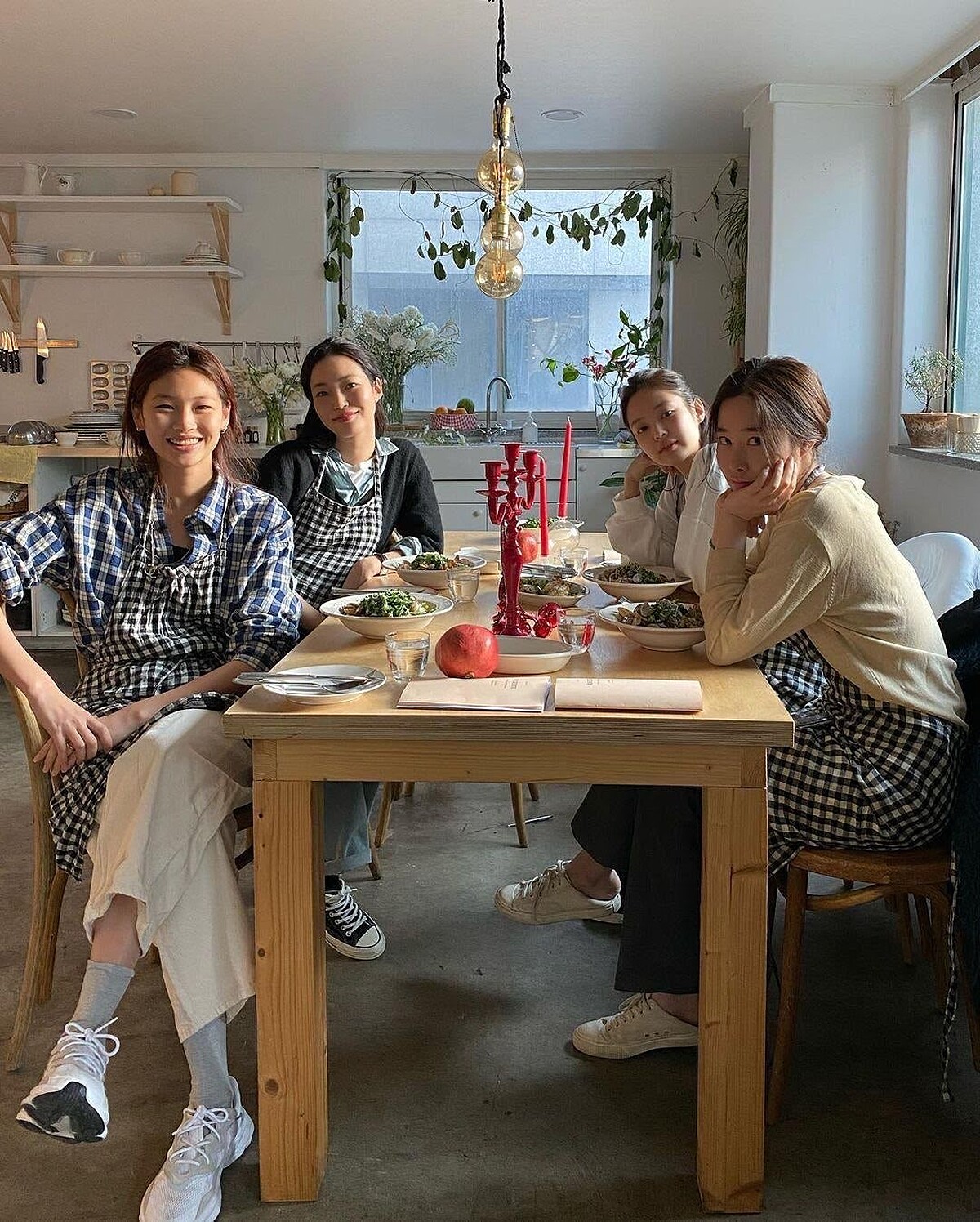 《魷魚遊戲》脫北辣妹 「姜曉」鄭好娟！原來和BLACKPINK Jennie是閨蜜！