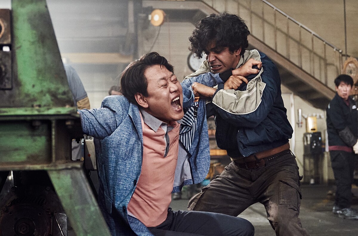 《魷魚遊戲》苦命善良移工「阿里」33歲印度演員 崔帕西阿努潘!