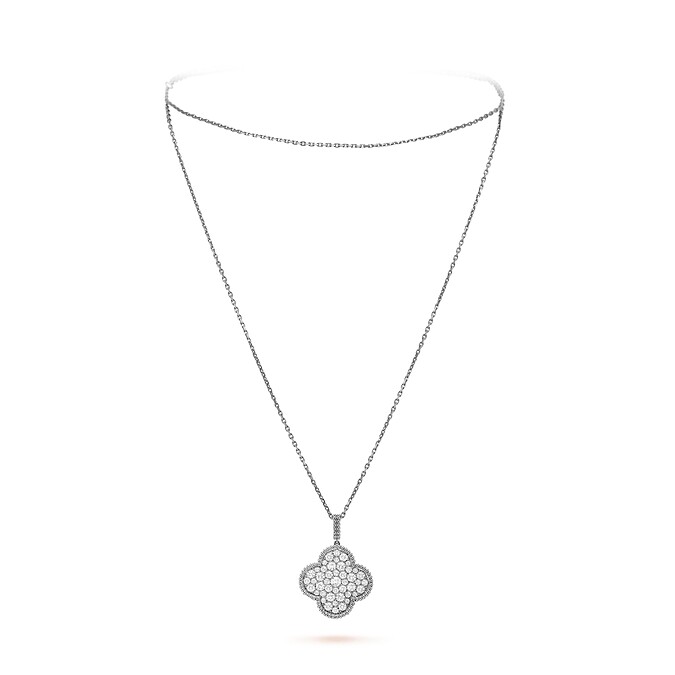 Magic Alhambra長項鍊，單墜飾，白K金，鑽石，建議售價約新台幣890,000元