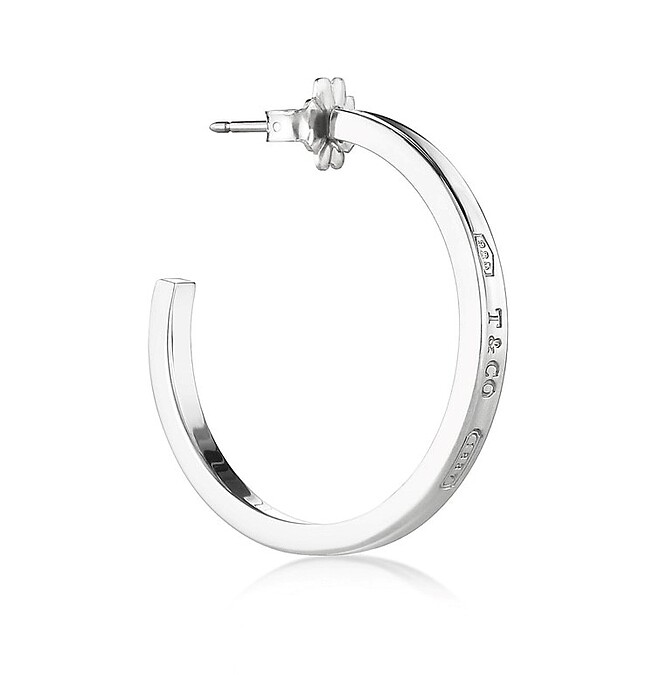 Tiffany & Co.Tiffany 1837系列圈形耳環，純銀，中號，售價店洽