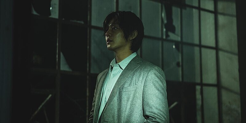 Netflix下半年原創劇 劉亞仁《地獄公使》