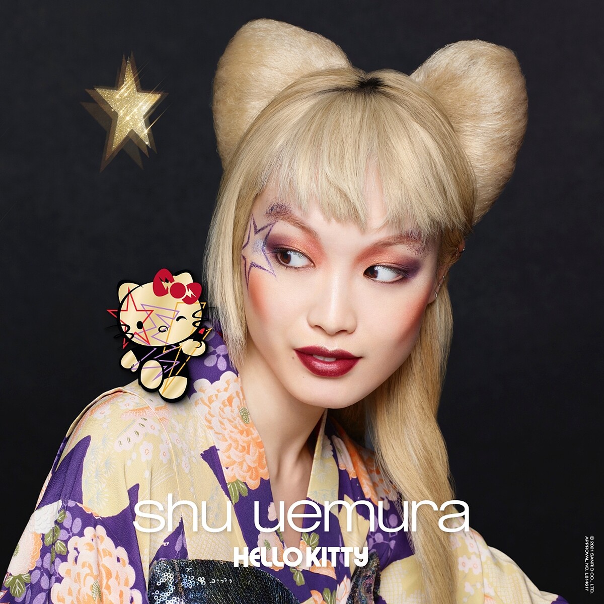 shu uemura植村秀 X Hello Kitty聯名系列模特兒主視覺。