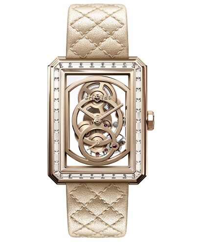Chanel Boy&bull;Friend鏤空腕錶（搭載Caliber 3手上鍊機械機芯）大型款，Beige米色金，鑲嵌鑽石，金棕色菱格紋圖騰小牛皮錶帶
