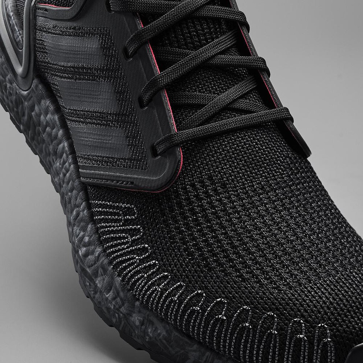 adidas X James Bond Ultraboost 20 &ldquo;Gadget&rdquo;，NT6,500