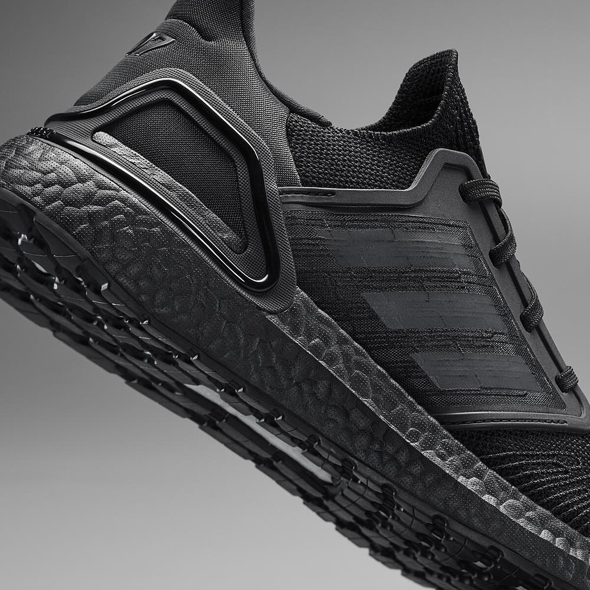 adidas X James Bond Ultraboost 20&ldquo;Black Tuxedo&rdquo;，NT6,500