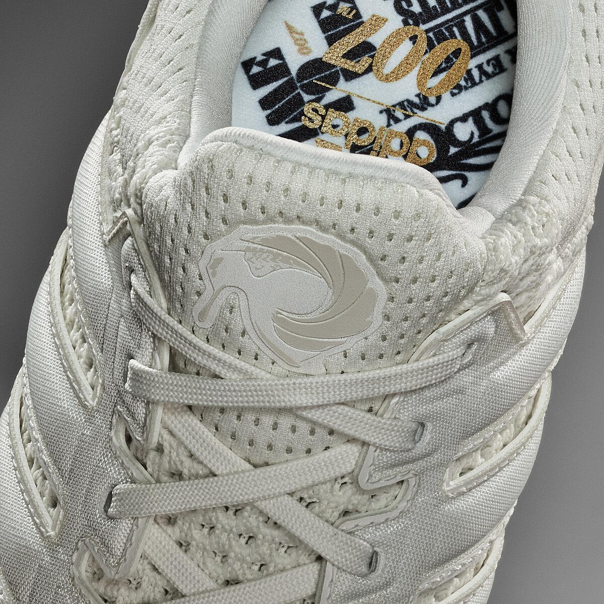 adidas X James Bond Ultraboost DNA &ldquo;White Tuxedo&rdquo;，NT6,500