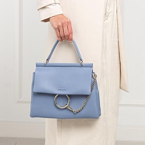 Chloé Faye Soft系列，中型提包NT63,300