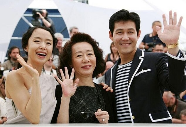 《魷魚遊戲》形象太魯?李政宰 情色電影《下女》多金富二代+顏值身材超無敵