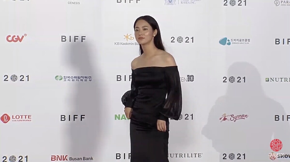 宋仲基、全余贇《文森佐》CP 釜山影展開幕式再同場！