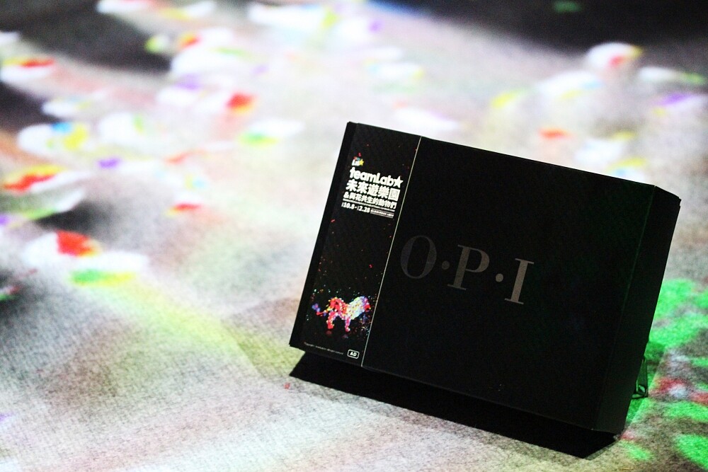 OPI teamLab絕美光影禮盒情境圖。