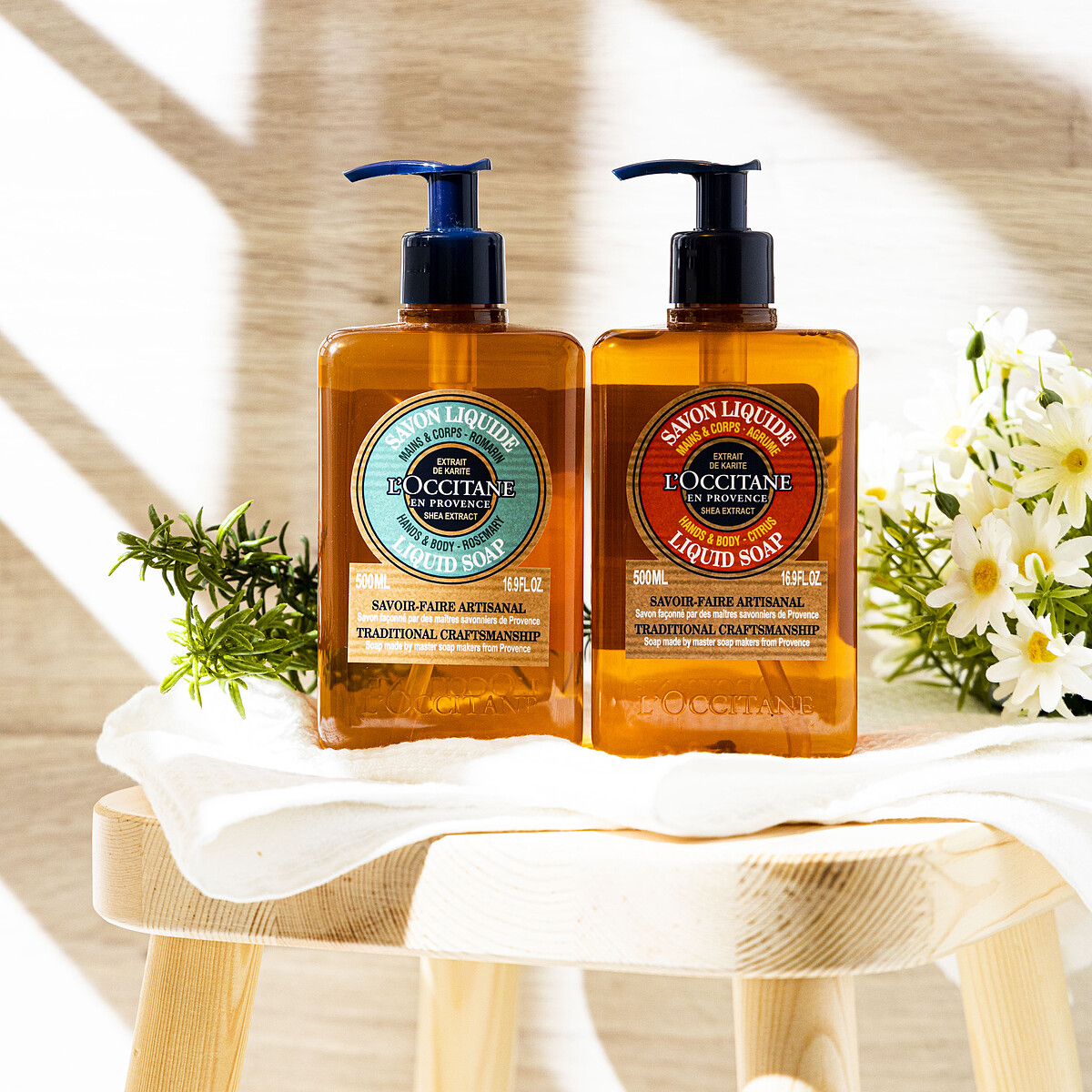 內含：乳油木迷迭香潔手沐浴液式皂500ml+乳油木柑橘潔手沐浴液式皂500ml NT1,870 (原價NT2,560，72折)