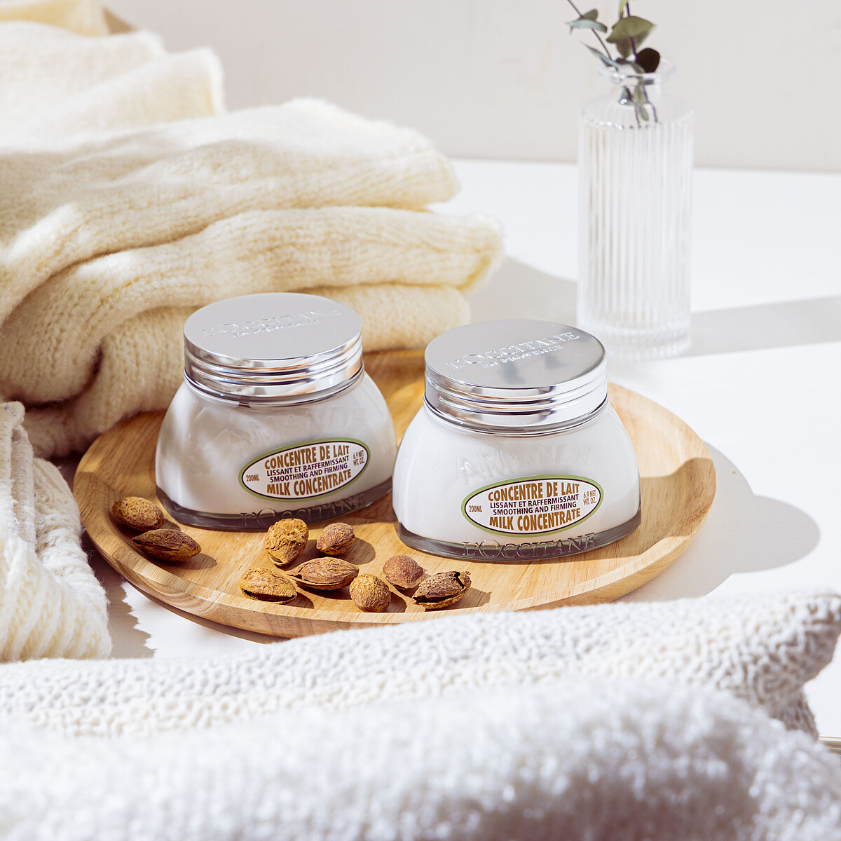 內含：杏仁緊膚凝霜200ml*2 NT3,450 (原價NT4,56，76折)